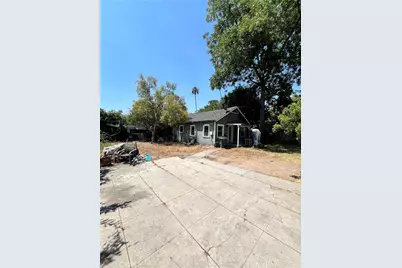 1034 Locust Street, Pasadena, CA 91106 - Photo 12
