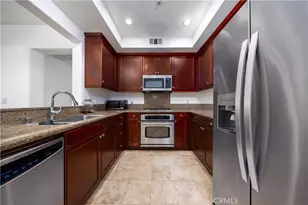128 N Oak Knoll Ave, Pasadena, CA 91101 - Photo 8