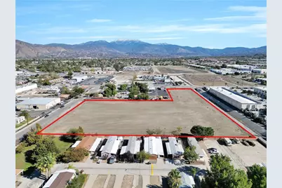 1060 S State Street, San Jacinto, CA 92583 - Photo 4