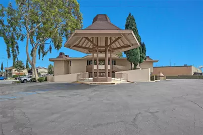 11311 La Mirada Blvd #B, Whittier, CA 90604 - Photo 16