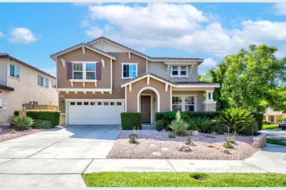 15841 Snowy Peak Lane, Fontana, CA 92336 - Photo 2