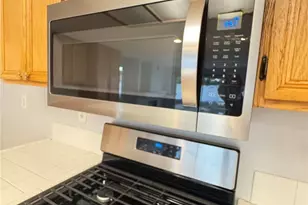 676 Avondale Dr, Corona, CA 92879 - Photo 40