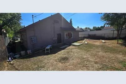 955 W Hays, Banning, CA 92220 - Photo 14