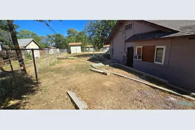 955 W Hays, Banning, CA 92220 - Photo 12