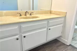 14293 Foothill Blvd, Sylmar, CA 91342 - Photo 26