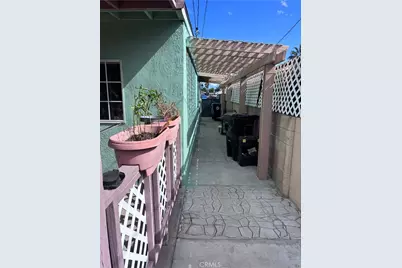 114 S Encina, Rialto, CA 92376 - Photo 20