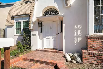 2000 N New Hampshire, Los Angeles, CA 90027 - Photo 2