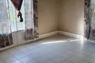 250 N Ridgewood Pl, Los Angeles, CA 90004 - Photo 8