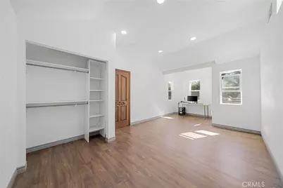 26251 Ravenhill Road, Canyon Country, CA 91387 - Photo 28