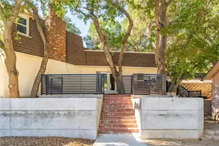 26251 Ravenhill Rd, Canyon Country, CA 91387 - Photo 6