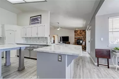 19783 Lara Lane, Apple Valley, CA 92308 - Photo 14