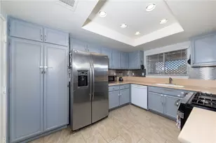 22444 Hurons, Apple Valley, CA 92307 - Photo 10