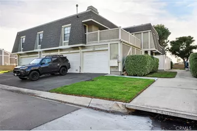 16125 Warmington Lane #12, Huntington Beach, CA 92649 - Photo 2