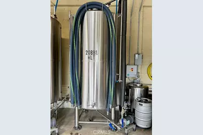 585 E Thompson Boulevard, Ventura, CA 93001 - Photo 30