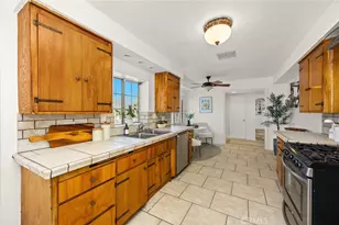 1014 S Hollenbeck, West Covina, CA 91791 - Photo 16