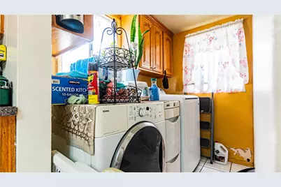 4656 Floral, Los Angeles, CA 90022 - Photo 46