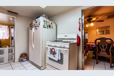 4656 Floral, Los Angeles, CA 90022 - Photo 32