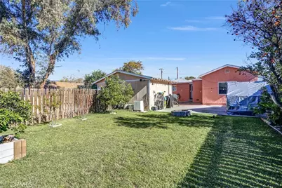7848 Elm Street, Highland, CA 92410 - Photo 4