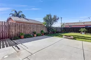 7848 Elm St, Highland, CA 92410 - Photo 4