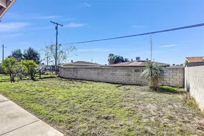 7848 Elm Street, Highland, CA 92410 - Photo 26