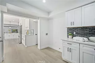 2410 8th Ave, Los Angeles, CA 90018 - Photo 18