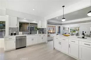 2410 8th Ave, Los Angeles, CA 90018 - Photo 14