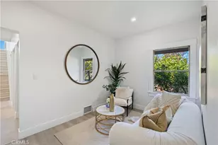 2410 8th Ave, Los Angeles, CA 90018 - Photo 24