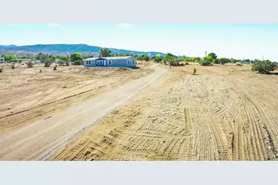 13358 Buttonwood Street, Phelan, CA 92371 - Photo 4