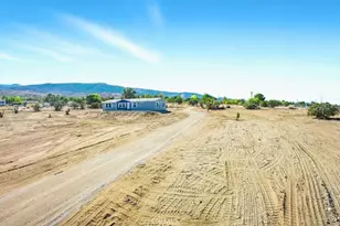 13358 Buttonwood St, Phelan, CA 92371 - Photo 4