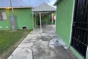 12119 Alvaro, Los Angeles, CA 90059 - Photo 30