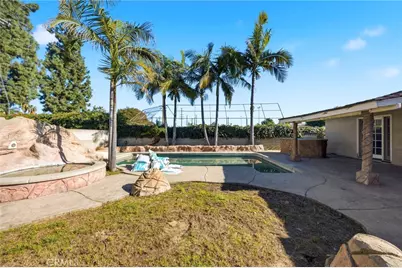 1501 W Elgenia, West Covina, CA 91790 - Photo 30