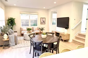 93 Painted Trellis, Irvine, CA 92620 - Photo 2