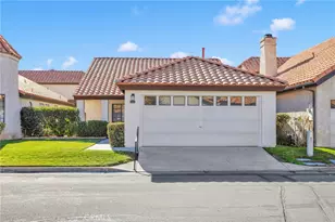 19265 Pine Way, Apple Valley, CA 92308 - Photo 2