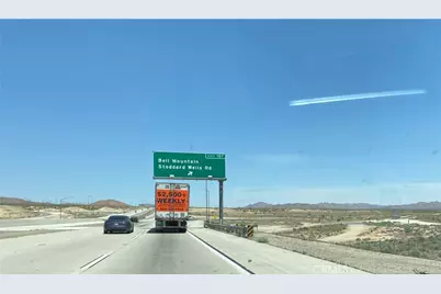 19299 Via Vista, Apple Valley, CA 92307 - Photo 2