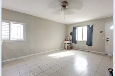 331 W 92nd Street, Los Angeles, CA 90003 - Photo 4