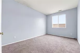 8923 Azalea Springs Rd, Oak Hills, CA 92344 - Photo 38