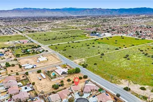 8923 Azalea Springs Rd, Oak Hills, CA 92344 - Photo 60