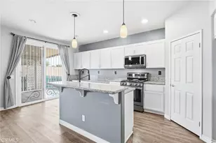 8923 Azalea Springs Rd, Oak Hills, CA 92344 - Photo 18