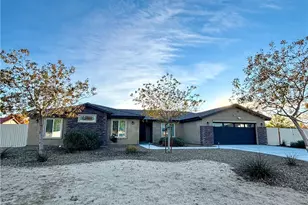 13823 Wawona Rd, Apple Valley, CA 92307 - Photo 2