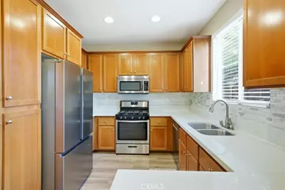 27114 Dolostone, Moreno Valley, CA 92555 - Photo 18