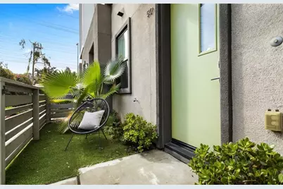3945 Eagle Rock Boulevard #50, Los Angeles, CA 90065 - Photo 8