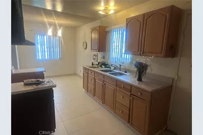 2221 San Bernardo, Hemet, CA 92545 - Photo 2