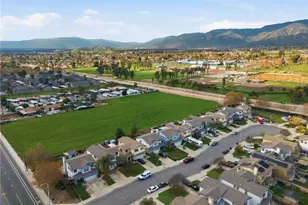 7274 Seeley Ct, Highland, CA 92346 - Photo 4