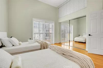 10623 Moorpark Street #1, Toluca Lake, CA 91602 - Photo 24