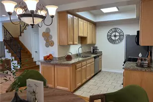 10623 Moorpark St, Toluca Lake, CA 91602 - Photo 14