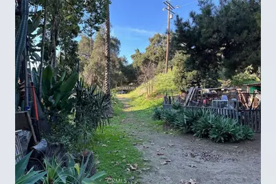 1295 Loma Vista, Pomona, CA 91768 - Photo 34