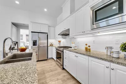 160 Parkwood, Irvine, CA 92620 - Photo 12