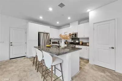 5584 Kate Way #10, Fontana, CA 92336 - Photo 6