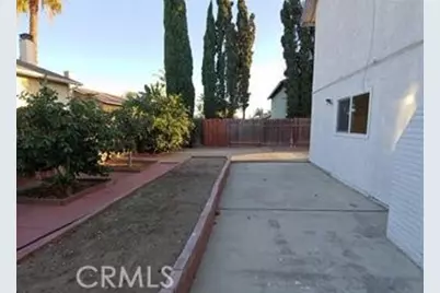 2425 S Bon View, Ontario, CA 91761 - Photo 2