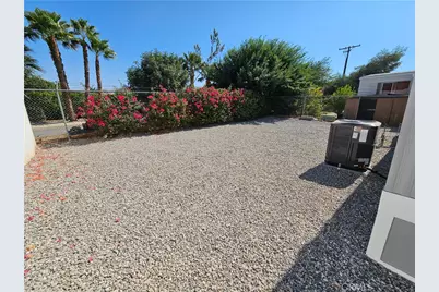17555 2 Corkill Road #28, Desert Hot Springs, CA 92241 - Photo 4